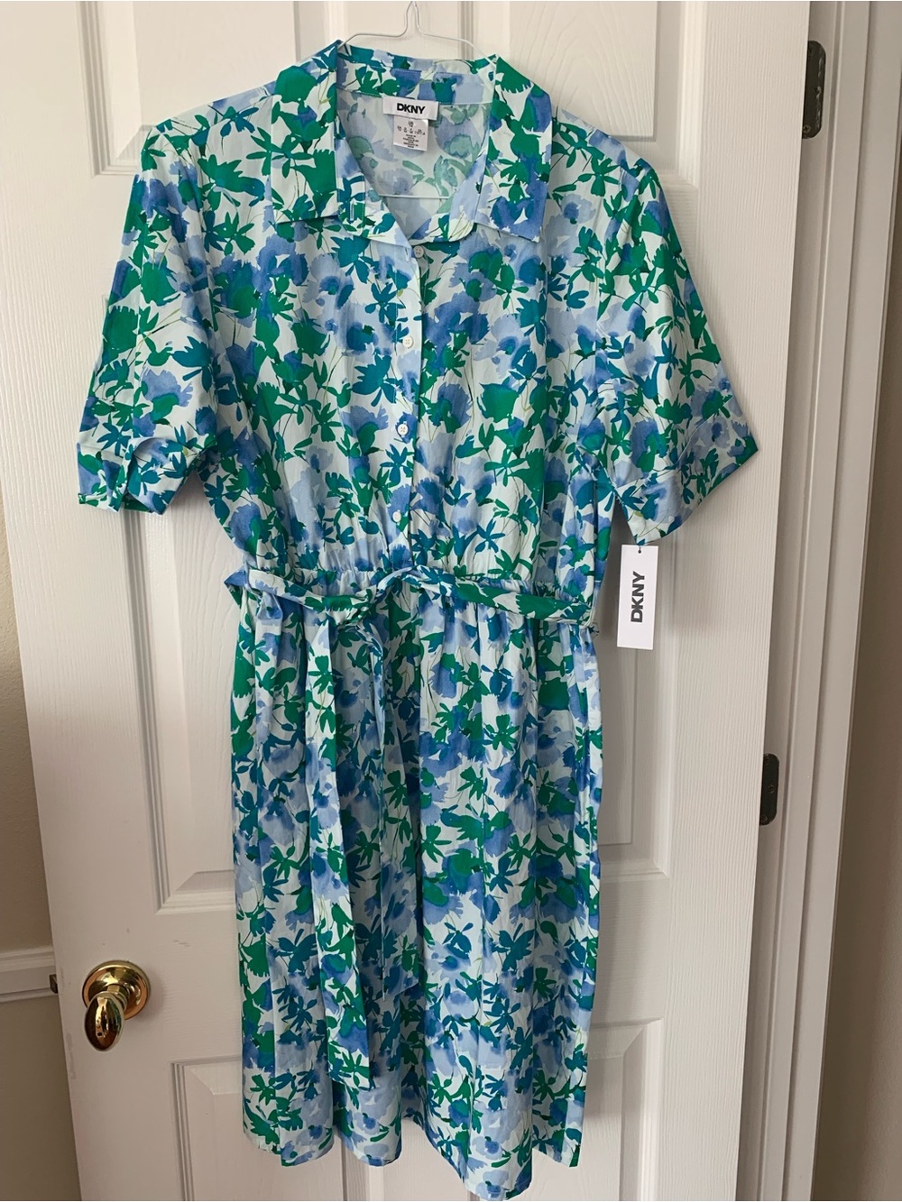 NWT DKNY Cotton Dress: White w/Green/Blue Floral Print, Buttons, Tie Belt, 14
